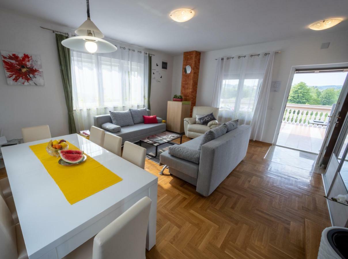 Stella House Mreznica Appartement Duga Resa Buitenkant foto